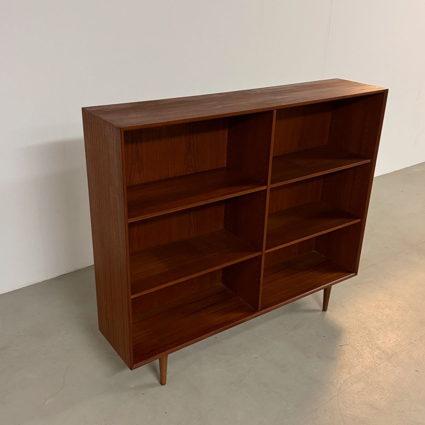 Regale: Dänisches Teak Bücherregal, Regal Arne Vodder 60s – Gebraucht aus Basel von MidMod20C 3
