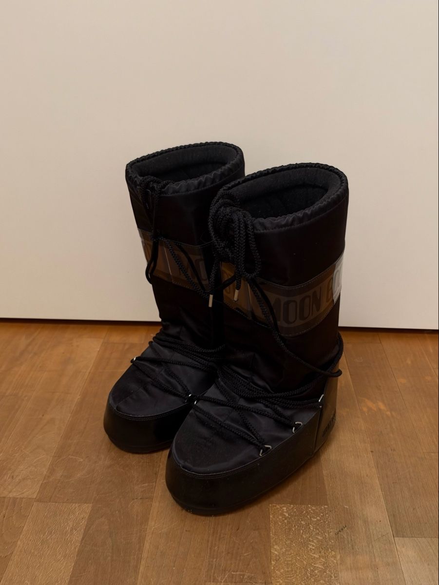 Moon Boot Herrenschuhe: Moon Boot schwarz Grösse EU 39-41 – Gebraucht aus Zürich von annina.n95t
