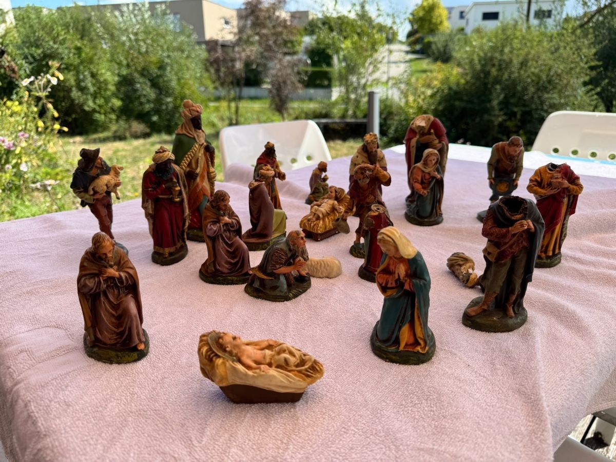 Alle Dekorationen: Krippenfiguren  – Gebraucht aus Ennetbaden von Jonas.