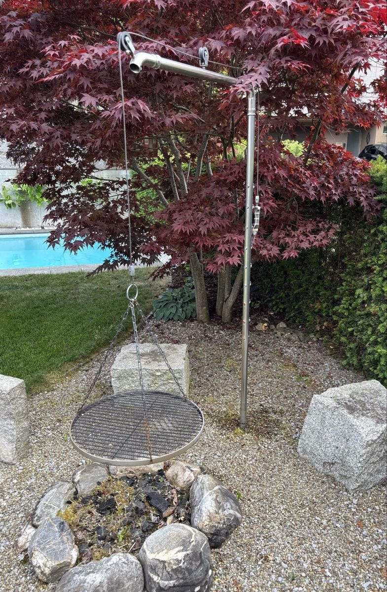 Griglie: Schwenkgrill aus Stahl – Usato da Bubikon venduto da Ultima2