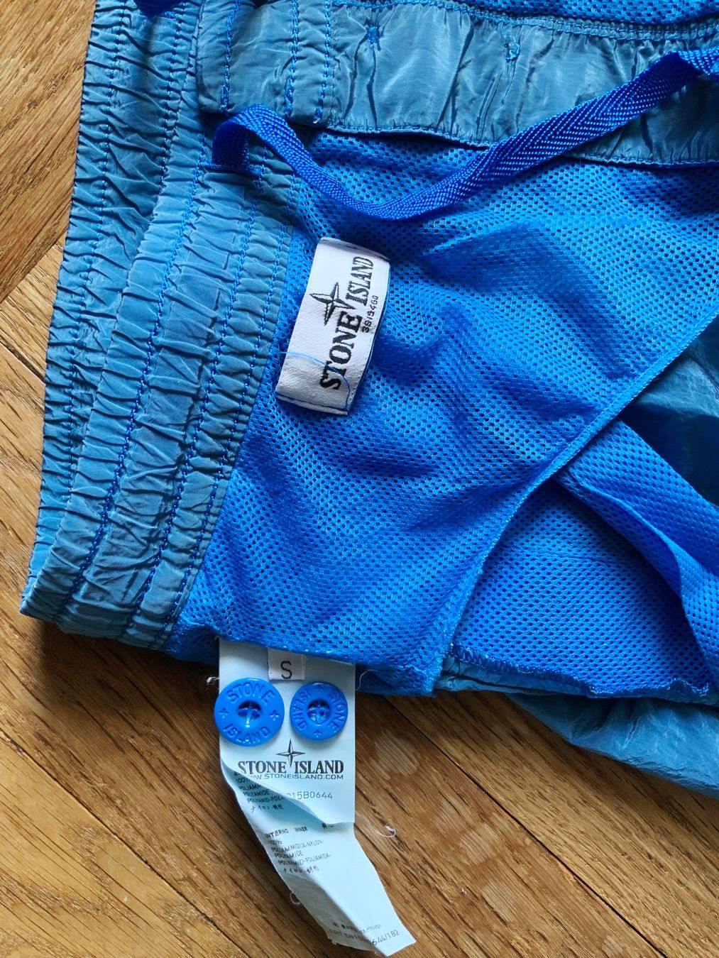 Badehosen: STONE ISLAND _  Short de bain – Gebraucht aus LAUSANNE von PUMPERNICKEL3 4
