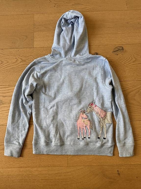 Maglioni & Felpe: Sweatshirt – Usato da Basel venduto da Frani010 1
