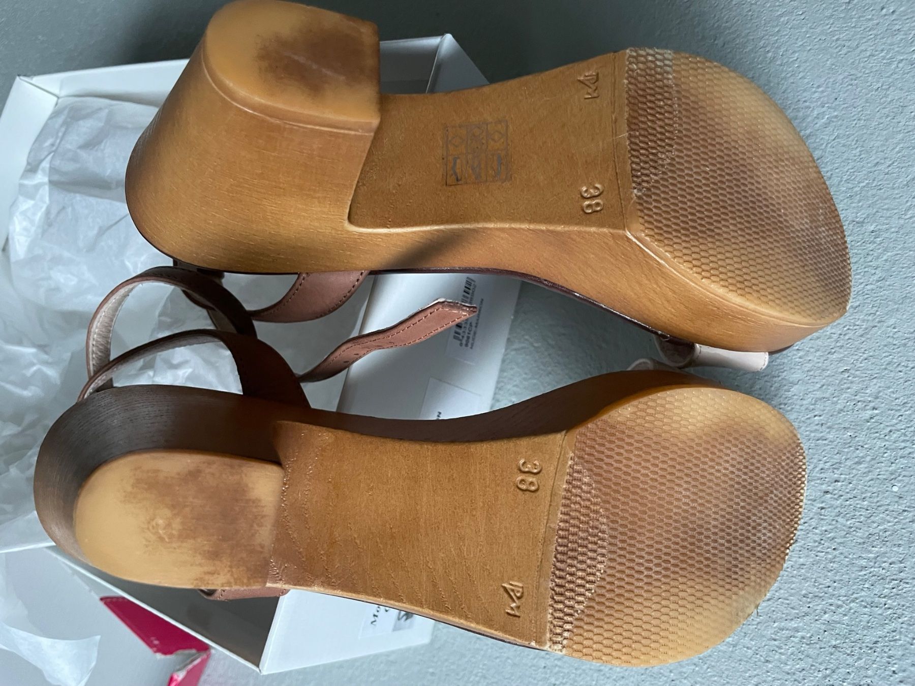 Scarpe da donna: Plateausandalen Gr.38 – Usato da Wallisellen venduto da Rally68 3