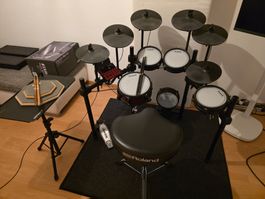 Batterie Alesis Nitro Pro avec accessoires