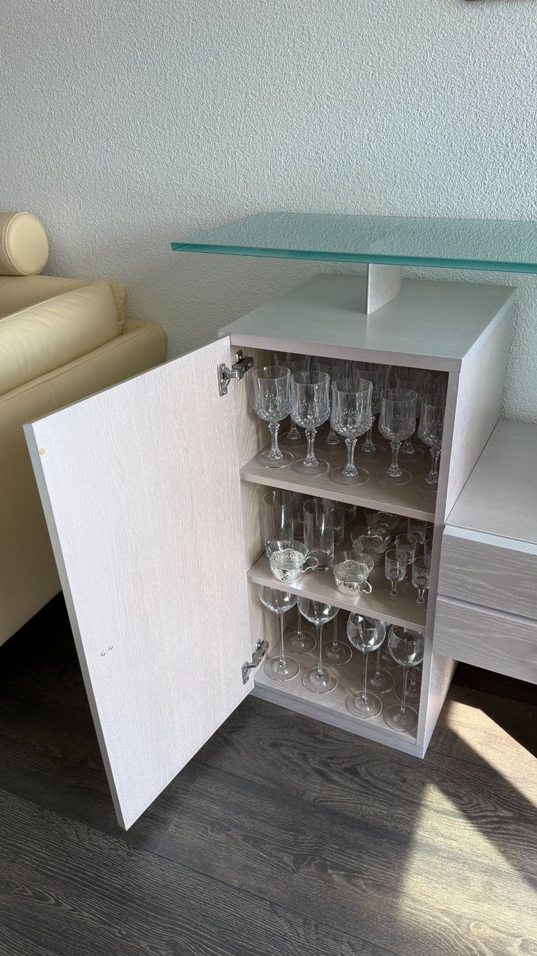 Mobili TV: 2-teiliges Möbelset: Sideboard und TV-Möbel (Lowboard) – Nuovo (secondo la descrizione) da Wilen b. Wollerau venduto da gpanzera 5