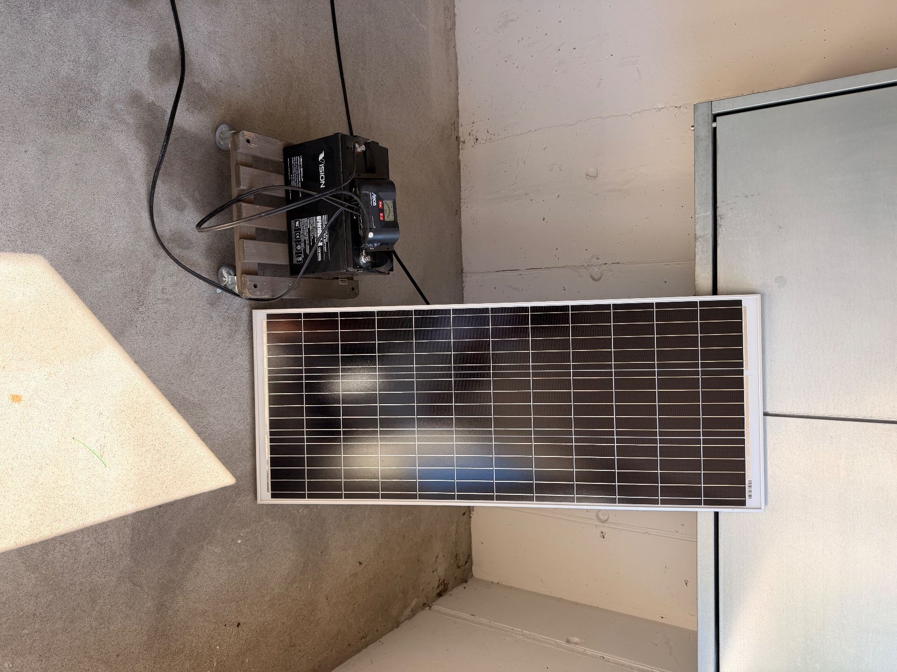 Panneaux solaires: Solarpanel mit Batterie – D'occasion à Elsau par Shorty20