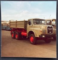 FOTO LASTWAGEN