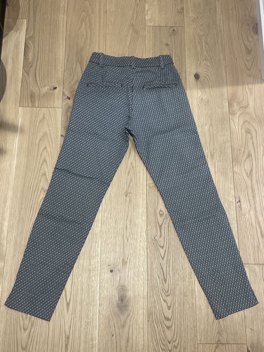 H&M Pantaloni: Gemusterte Hose von H&M, Gr. 32 – Usato da Arbon venduto da llaauraa 4