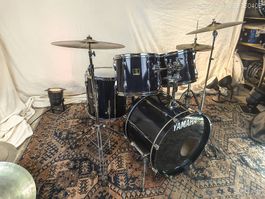 Yamaha Stage Custom Schlagzeug Dunkelblau
