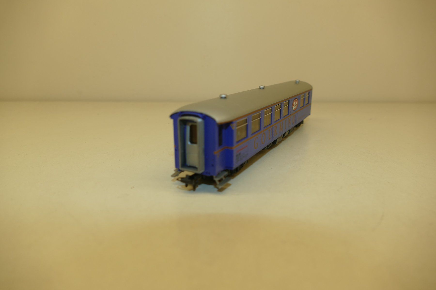 Bemo Modellini di ferrovie: Bemo H0m: RhB Speisewagen Gourmino – Nuovo (secondo la descrizione) da Niederhasli venduto da rail-duerst 4