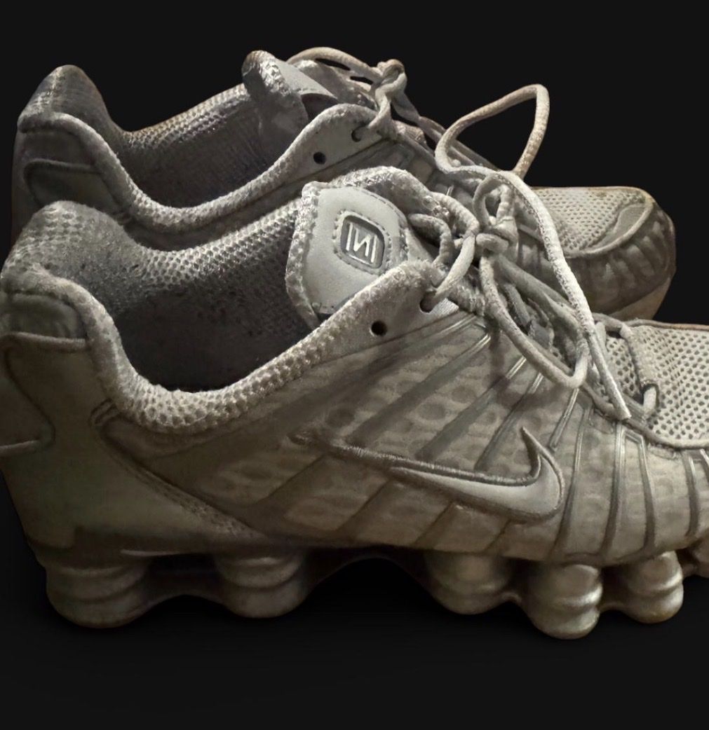 Nike Damenschuhe: Nike Shox size 38 – Gebraucht aus Bremgarten b. Bern von lilyy.lo 2