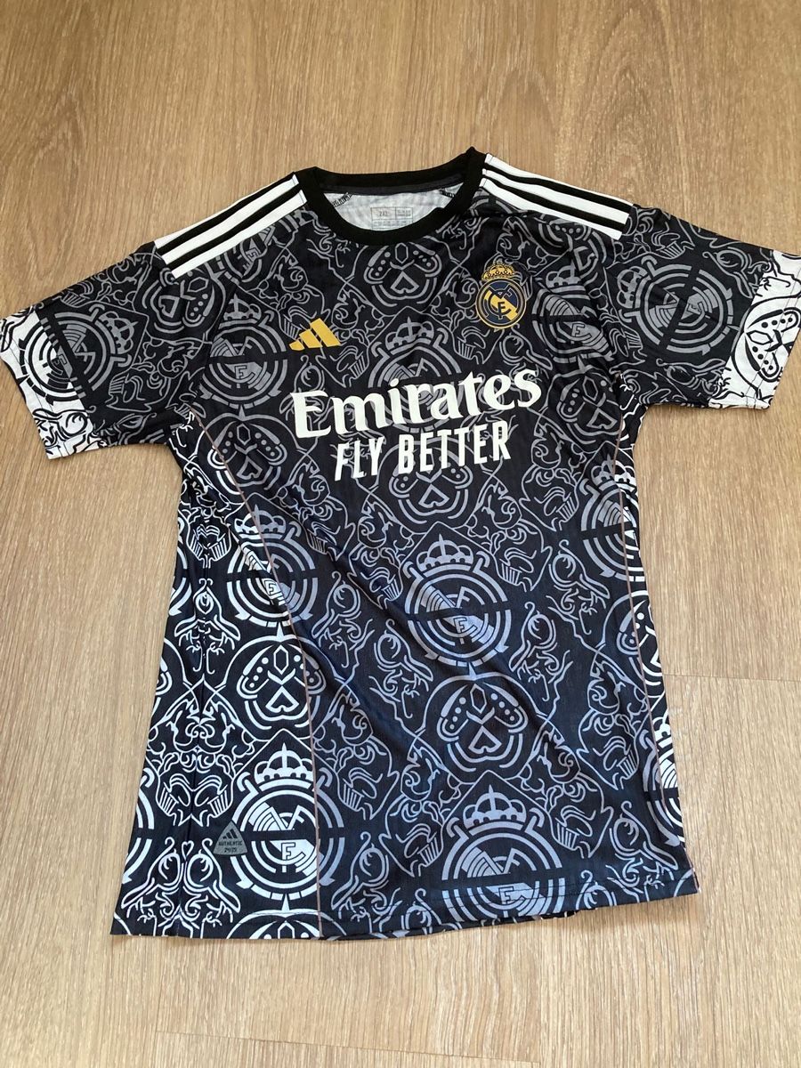 Real Madrid Leibchen & Hosen: Fussballtrikot Real Madrid Grösse L – Neu (gemäss Beschreibung) aus Ettingen von rah_xgy9