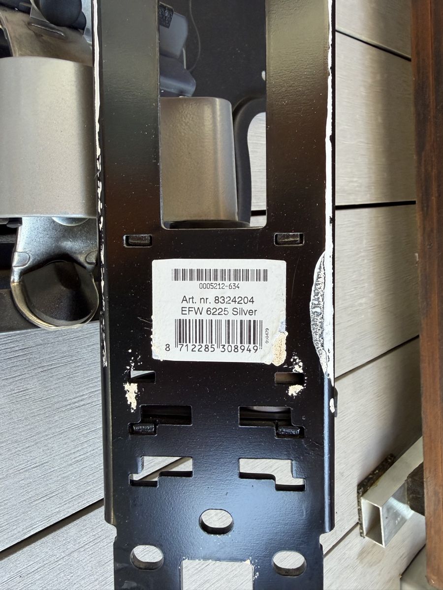 Supporti a parete: TV Wandhalterung – Usato da Unterterzen venduto da cla_fpb9 2