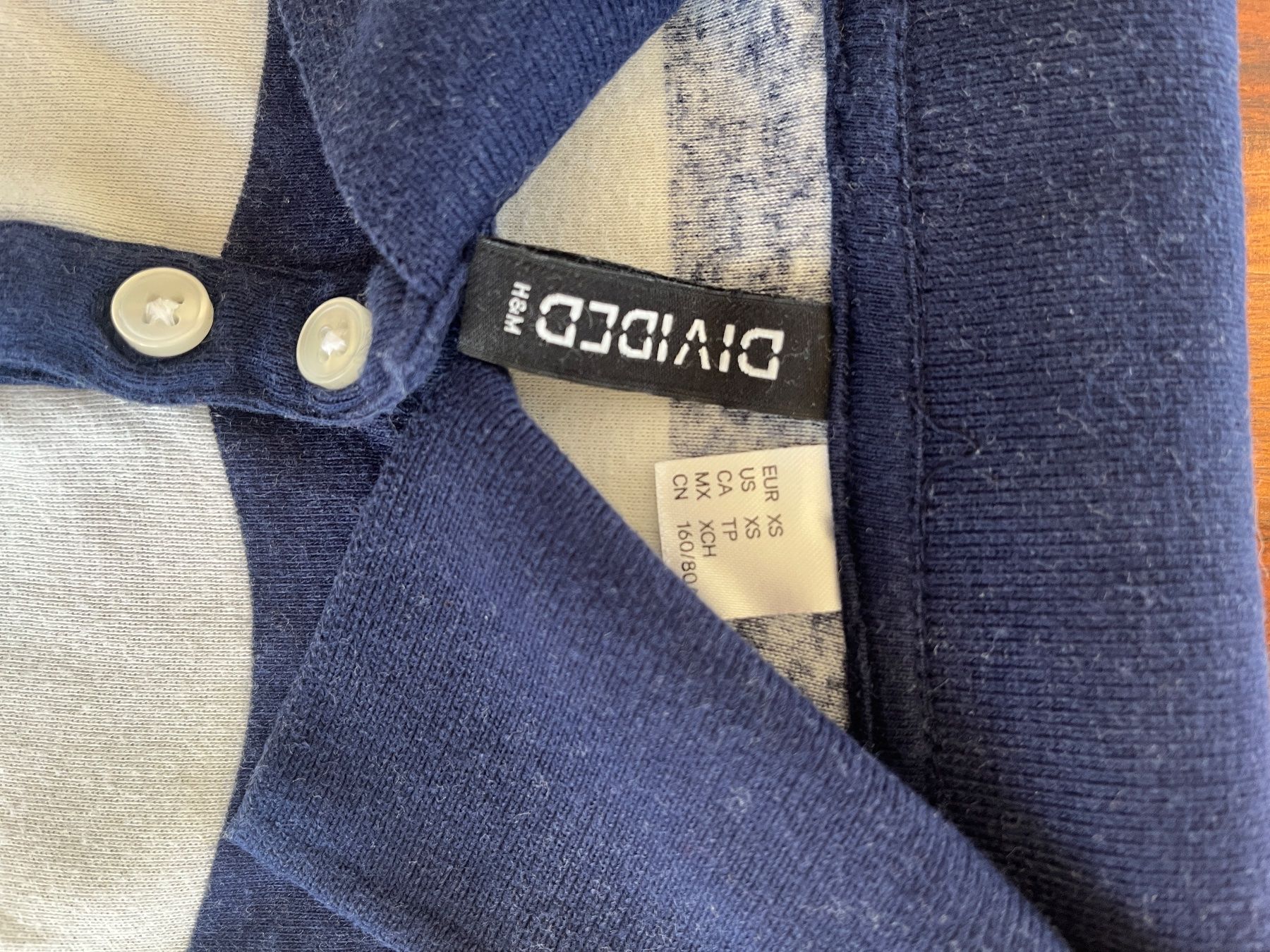 H&M T-shirt: T-shirt à rayures crop top – Usato da Cossonay-Ville venduto da 021epi70 1