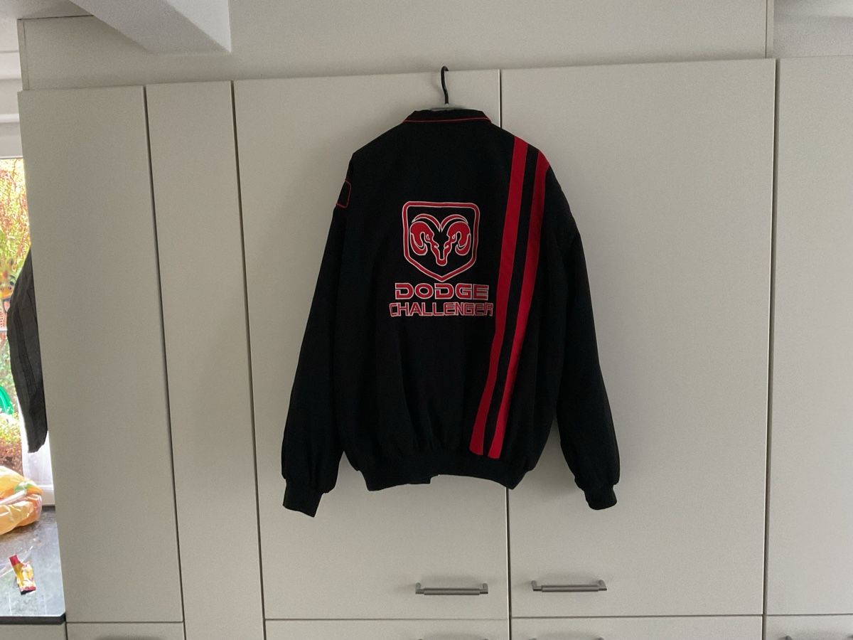 Dodge Jacken: Dodge Challenger SRT8 Jacke – Gebraucht aus Döttingen von Fredy61 1
