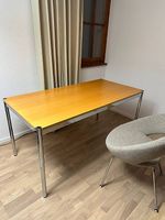 Bureau USM Haller en plaqué hêtre naturel // Ref. AY0359