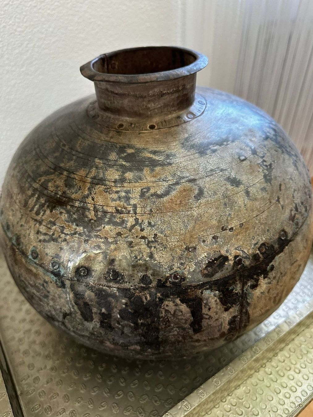Vasen & Gefässe: Grosse Vintage Bodenvase Metall Antik Optik – Gebraucht aus Thalwil von victoriaSog 1