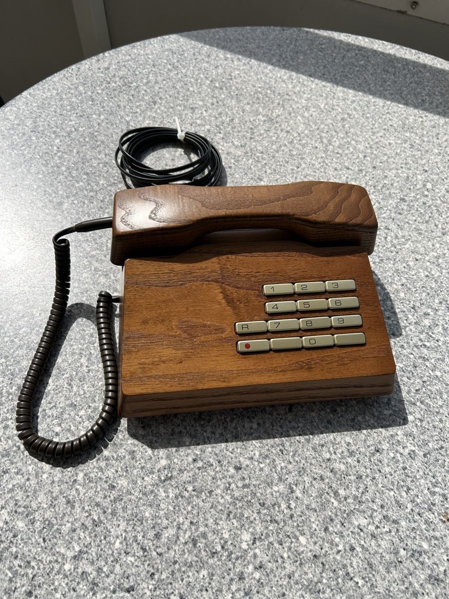 Telefone: PTT Tischtelefon TRUB Eschenholz (dunkel) – Gebraucht aus Muri AG von old-swissphones