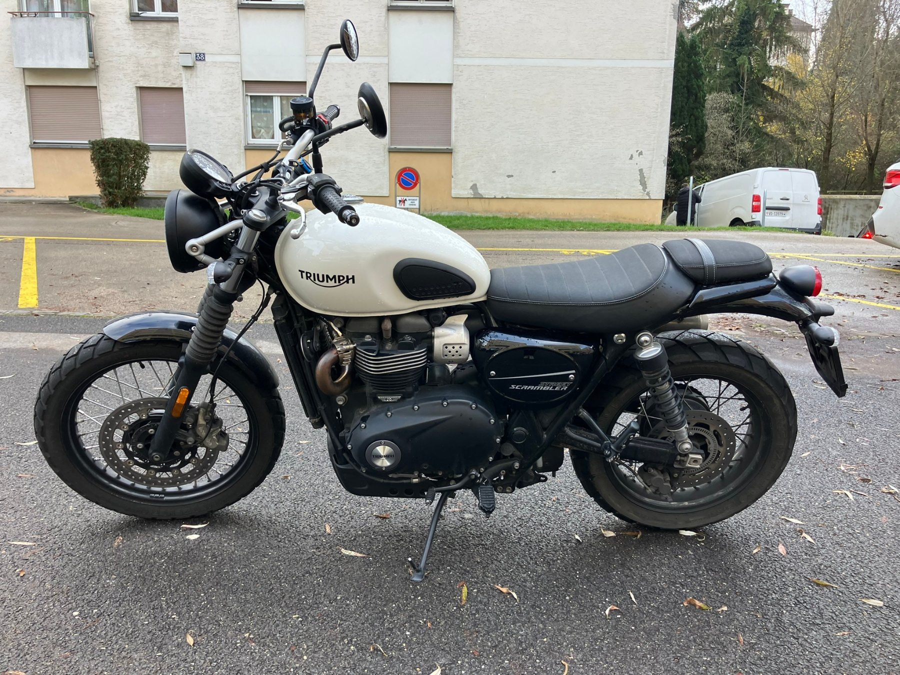 Triumph Strada: Triumph Street Scrambler 900 – Usato da Lausanne venduto da theo_gerritsen 1