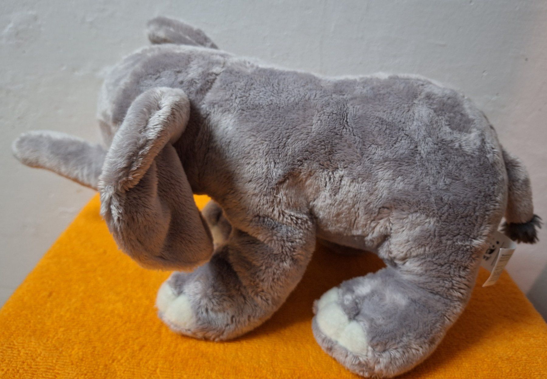 WWF Giocattoli: WWF Plüsch-Elefant, Breite ca. 26 cm – Usato da Muri AG venduto da Edlerweiss 2