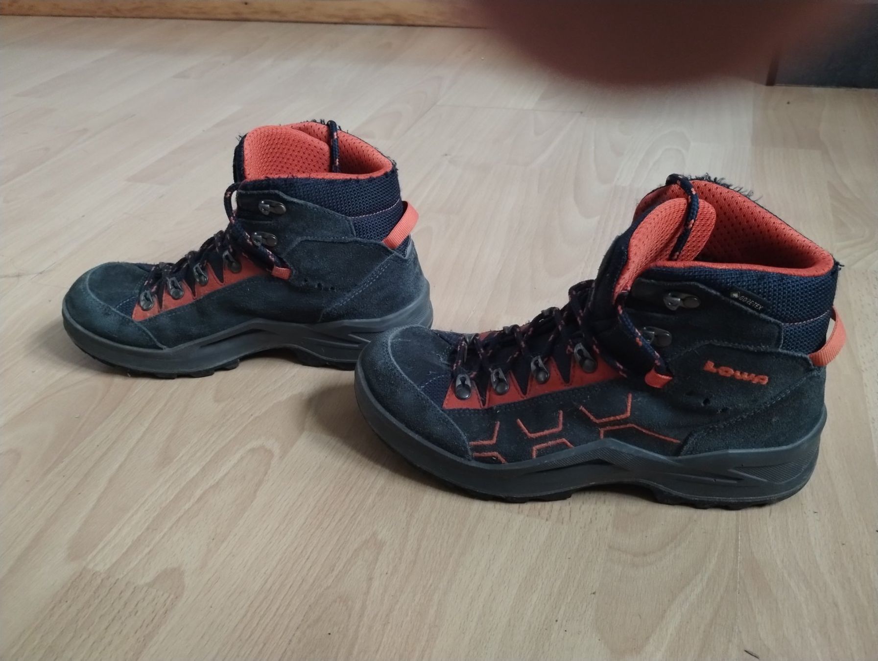 Lowa Scarpe per ragazzi: Wanderschuhe Lowa Grösse 38 – Usato da Zürich venduto da Teow5436 4
