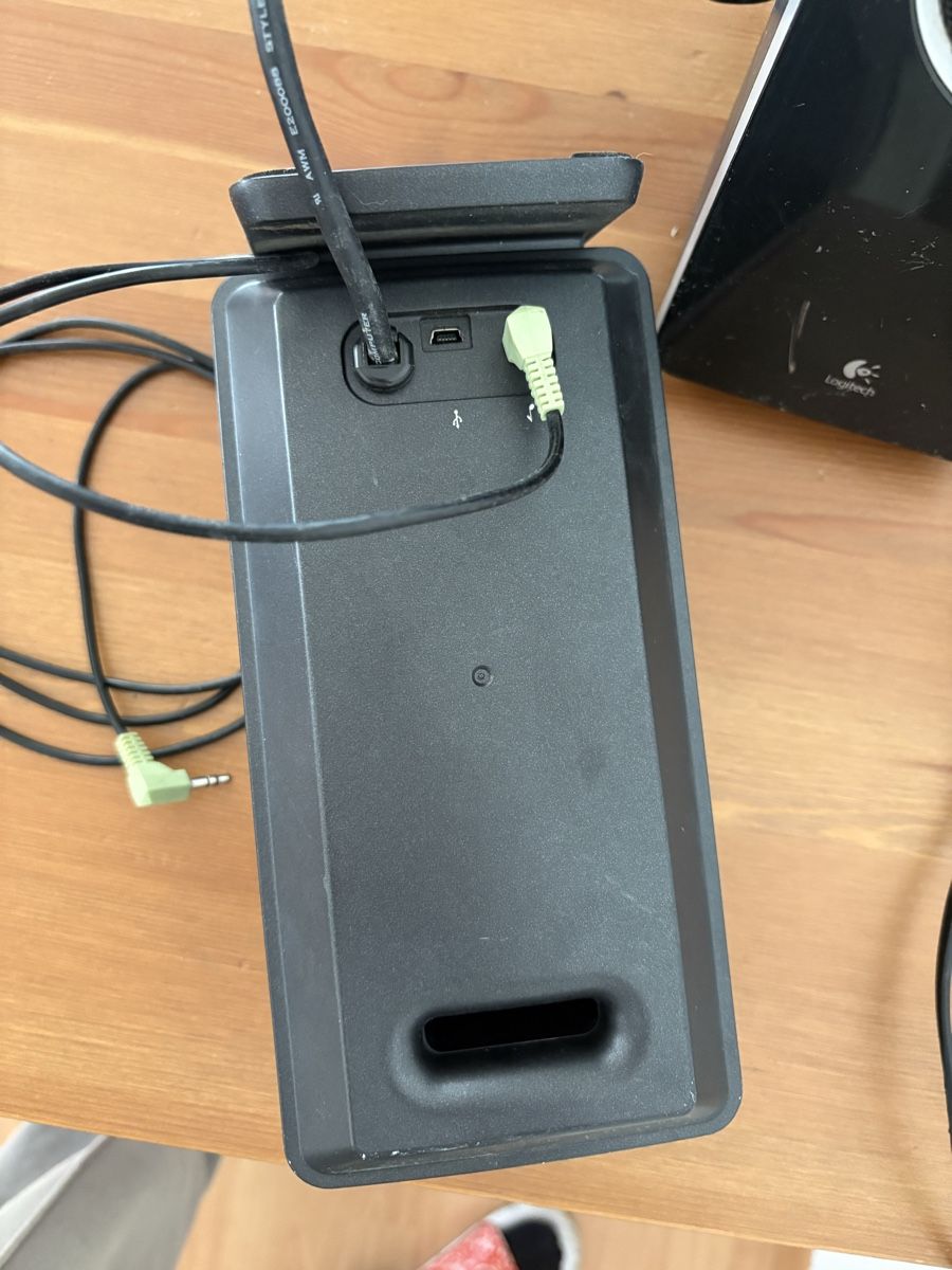 Logitech Lautsprecher: Logitech Lautsprecher schwarz gebraucht – Gebraucht aus Pratteln von adr_n2h7 2