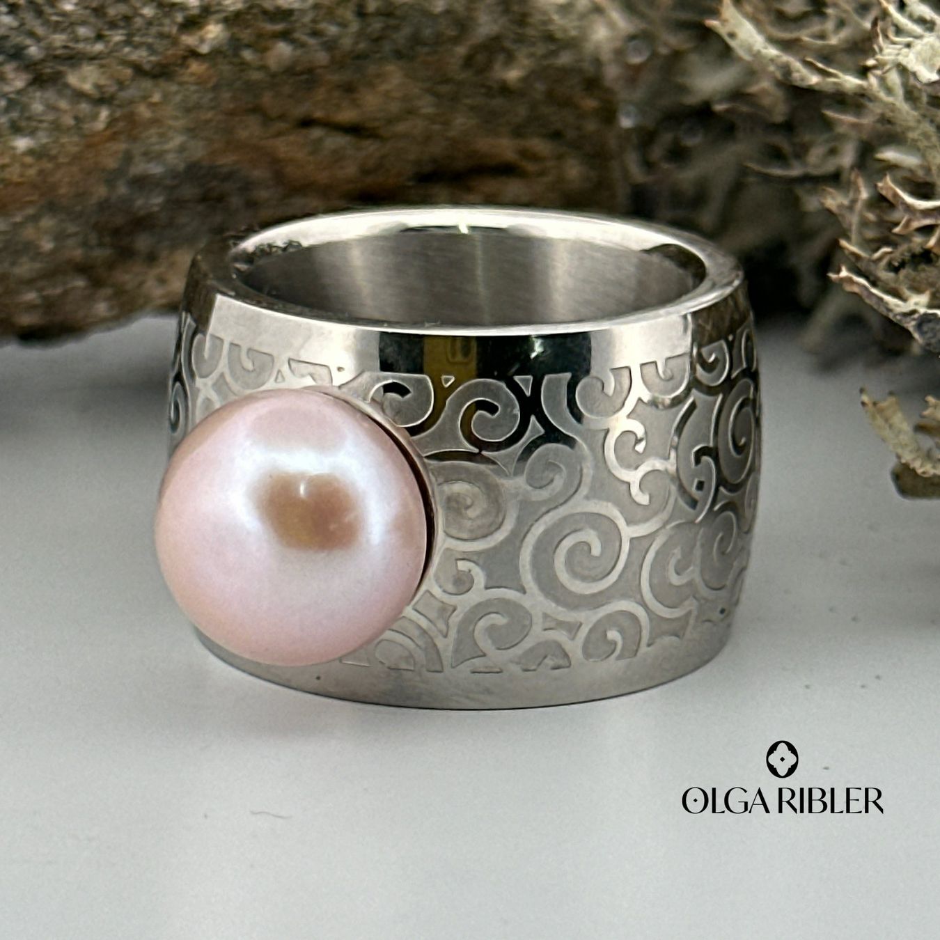 Olga Ribler Bagues: Statement Ring Edelstahl mit Perle Grösse 60 – Neuf (Voir description) à Luzern par Schmuckoutlet 7