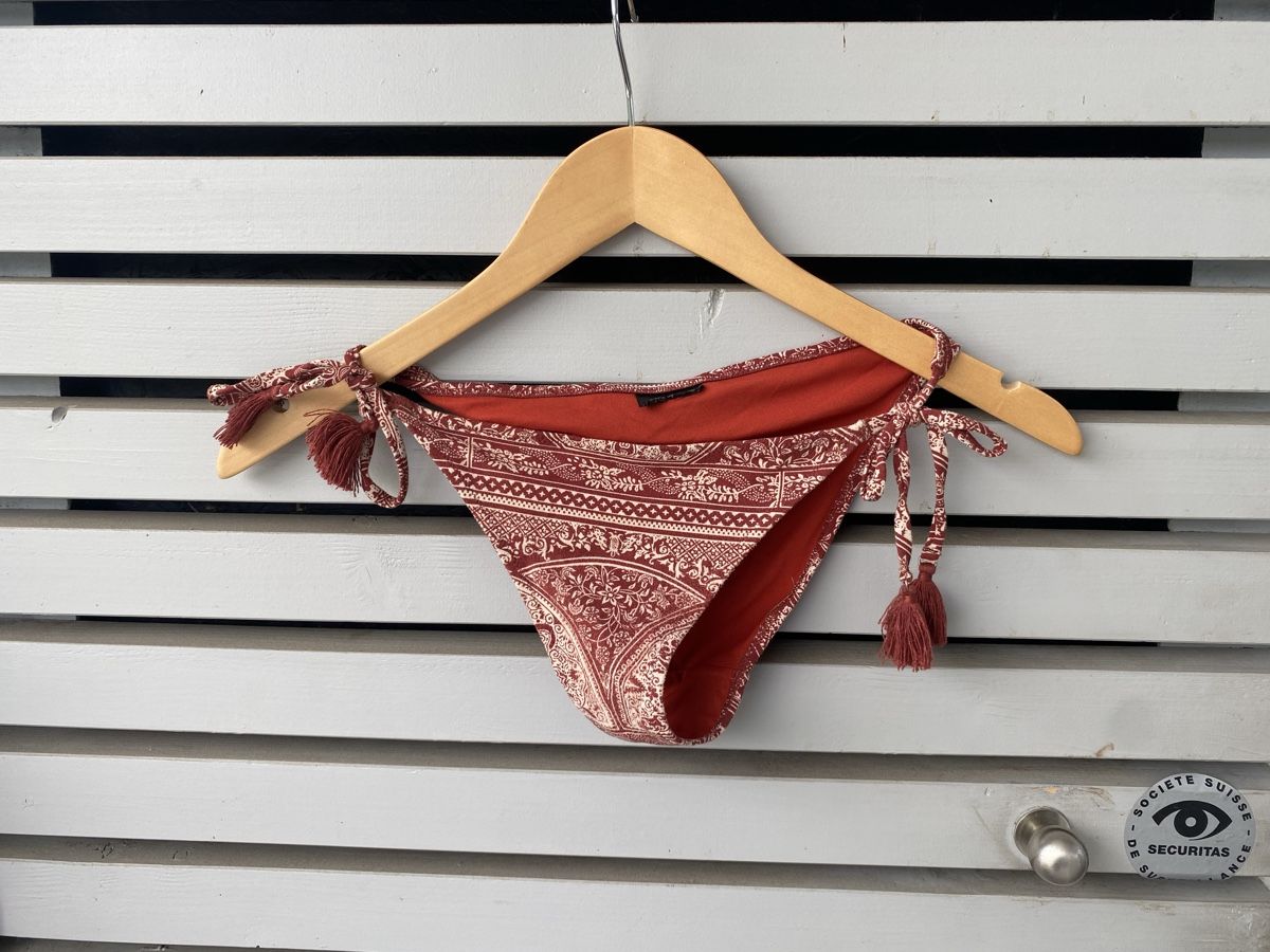 H&M Badekleider & Bikinis: Bikini 2 pièces à motifs  – Gebraucht aus St-Légier-Chiésaz von lea_6k5s 4