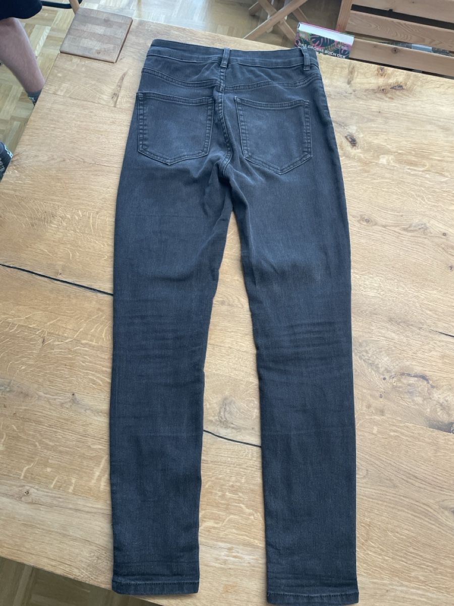Pull&Bear Jeans: Pull&Bear Skinny Jeans 38 – Usato da Thun venduto da nie_8v9b 1