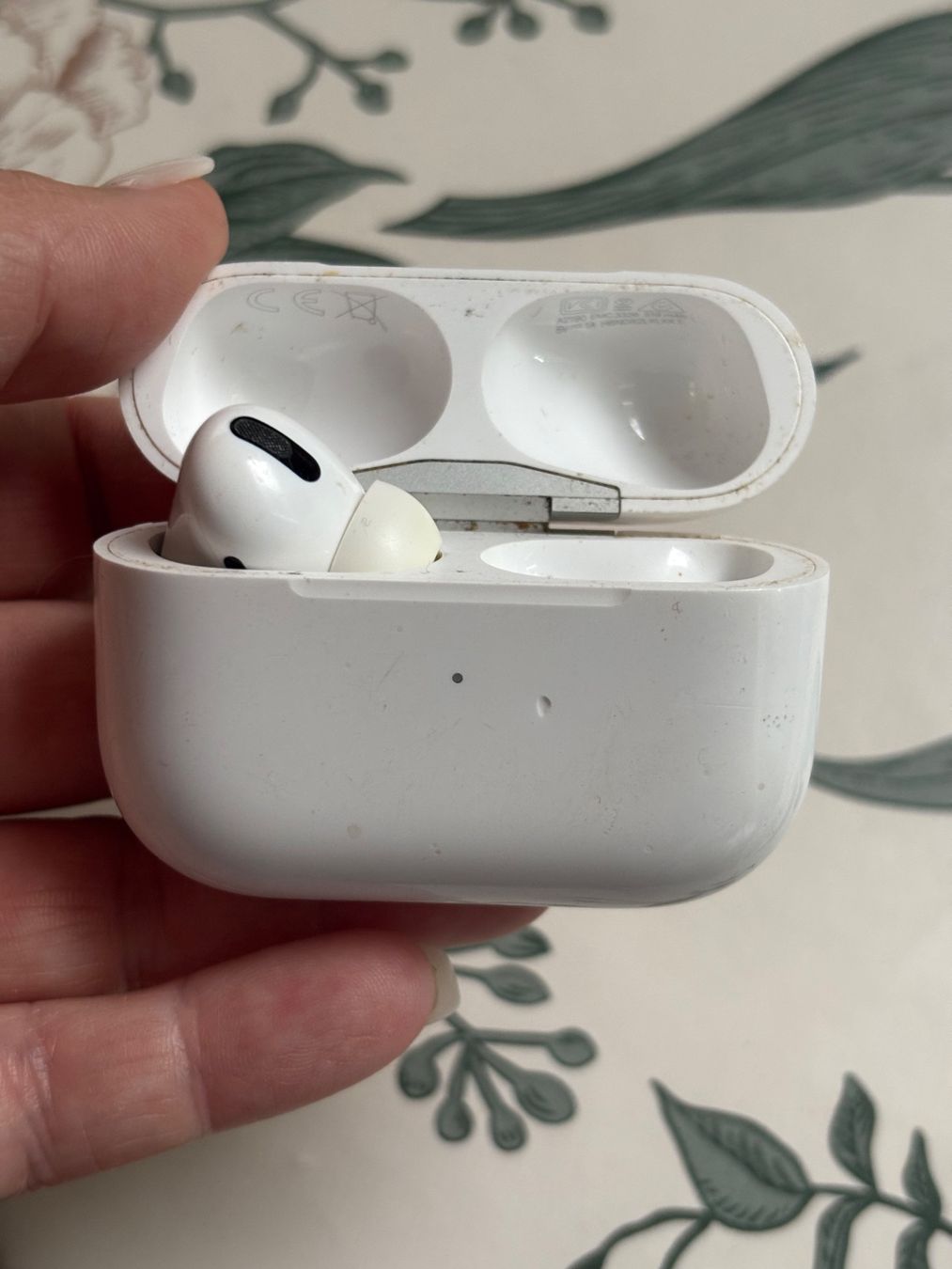 Apple Kopfhörer: AirPod Pro mit Ladecase – Gebraucht aus Beinwil am See von jakaja13 1