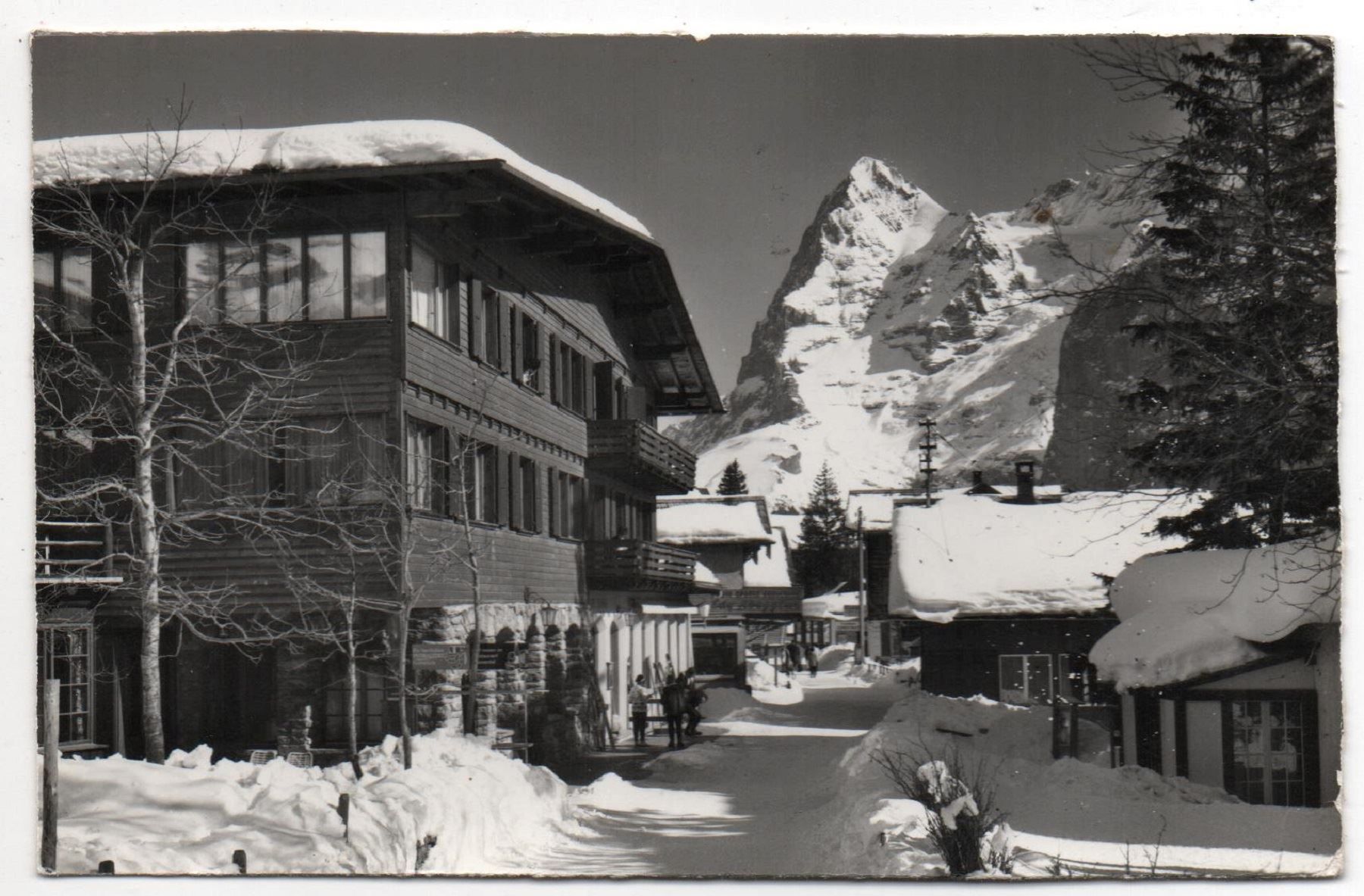 Cartoline postali: MÜRREN Dorfstrasse mit Eiger – Usato da Jona venduto da philajona