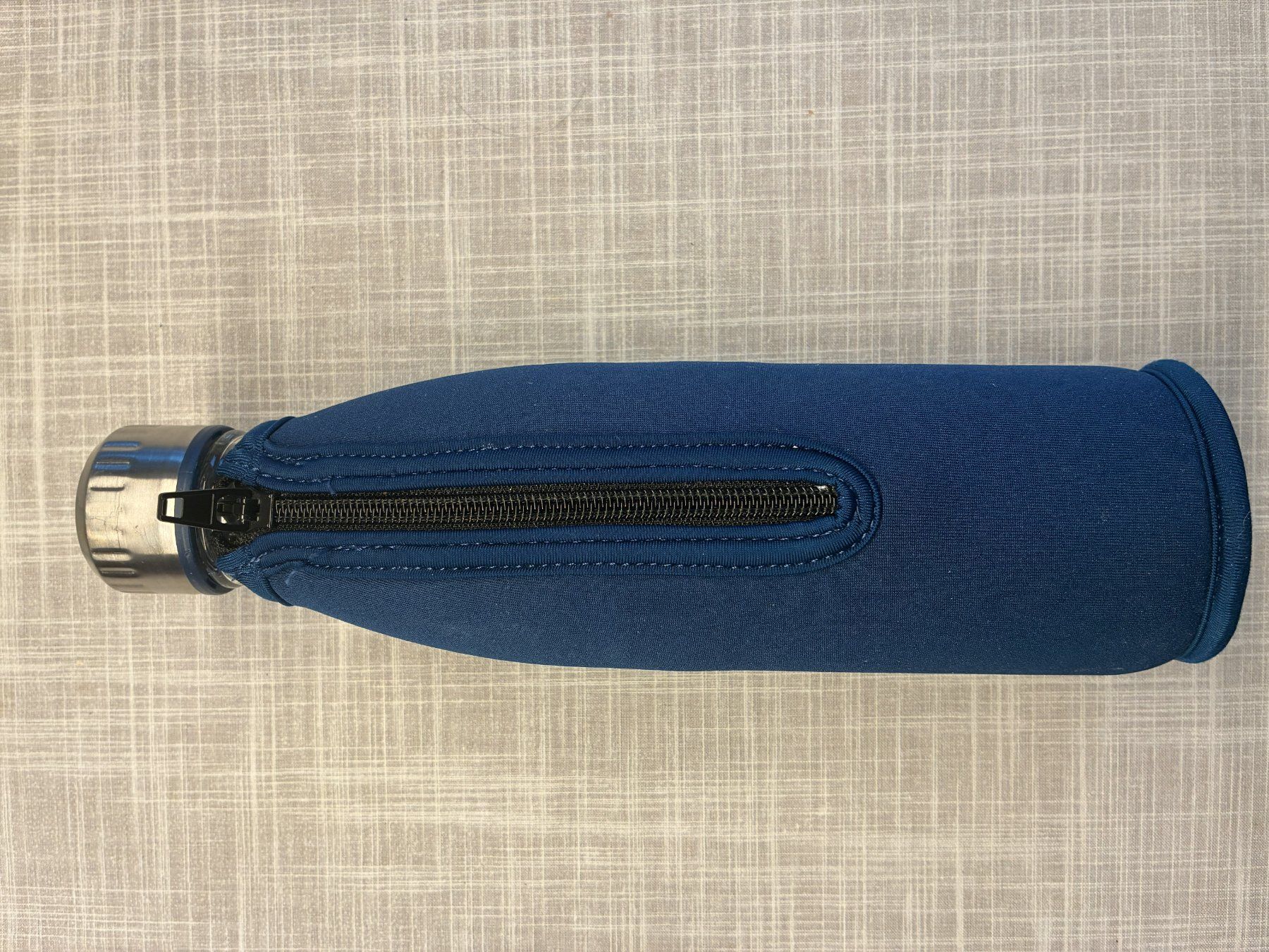 Trinkflaschen & Thermosflaschen: BODDELS Glasflasche DREE 650 ml mit Neoprentasche – Gebraucht aus Biberist von longimanus3 8