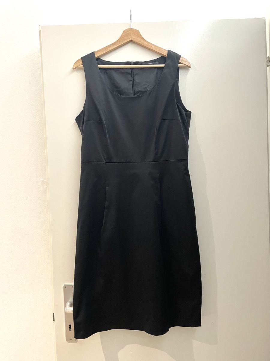 H&M Vestiti: SCHWARZES H&M ETUIKLEID – Usato da Ziefen venduto da Elar_store
