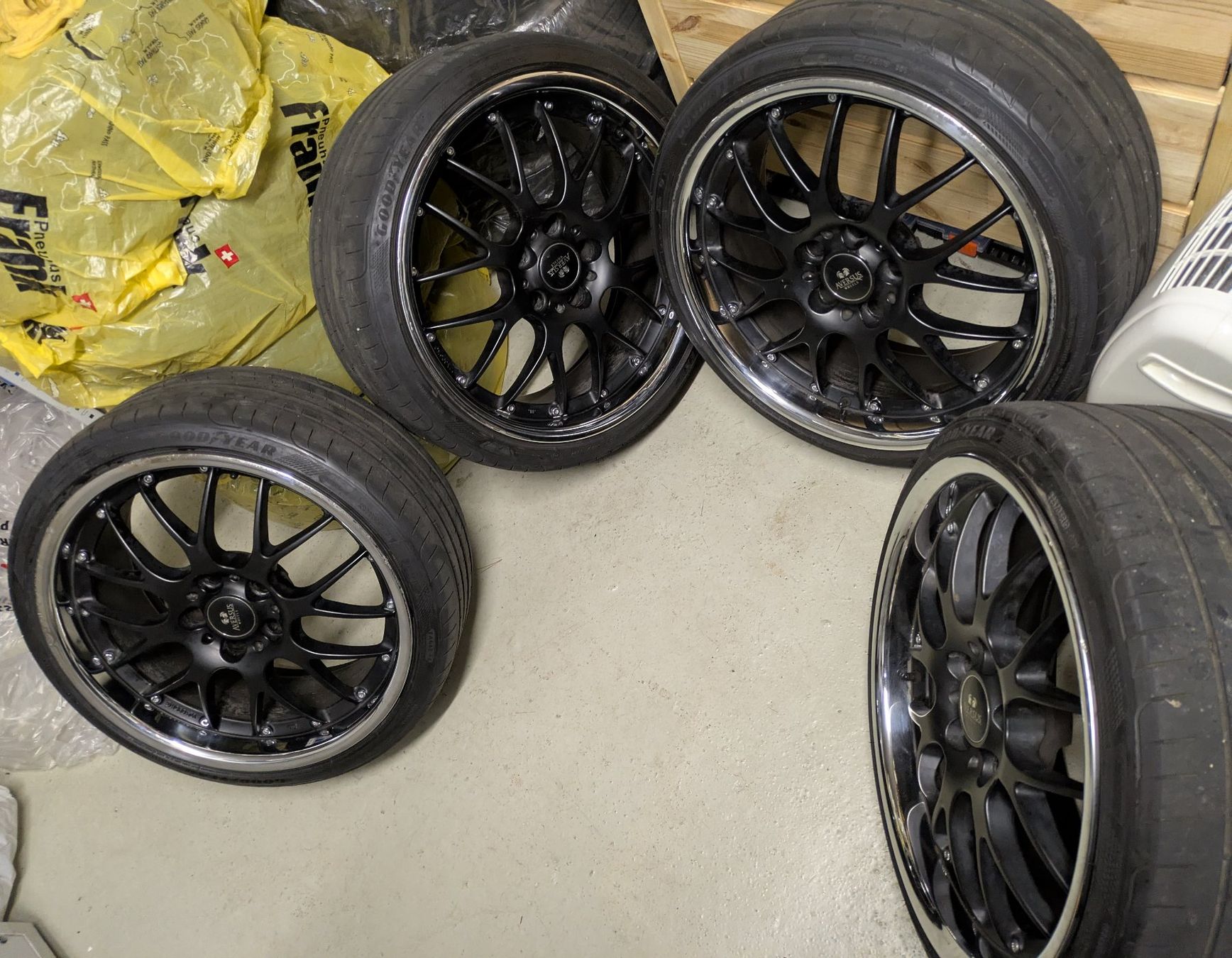 Aversus Cerchioni: Aversus LMR164 8.5 x 19 – Usato da Savagnier venduto da shop.of.rais