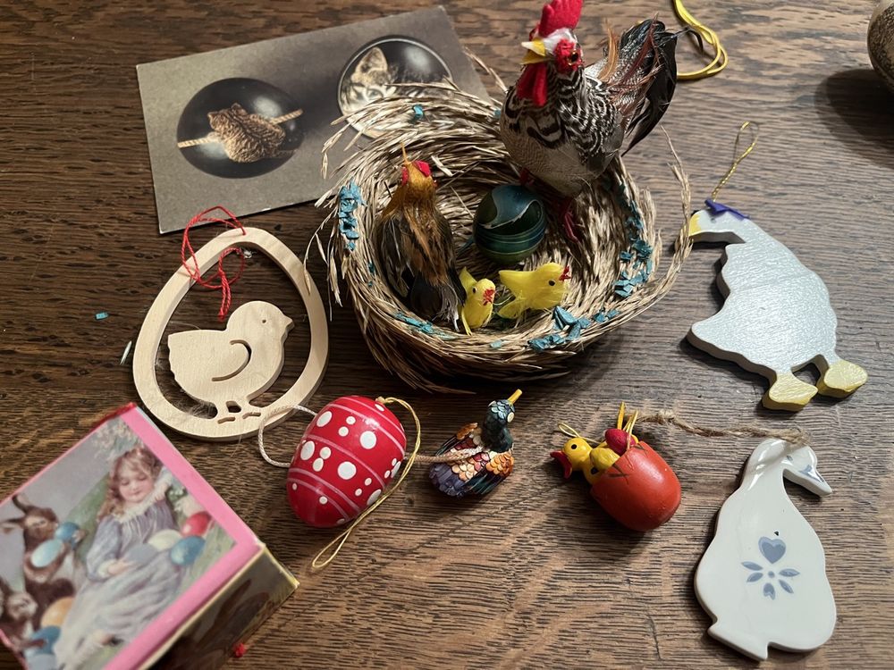 Osterdeko Vintage Holzfiguren Küken Hahn Ente Ei Nest (Gebraucht) in ...
