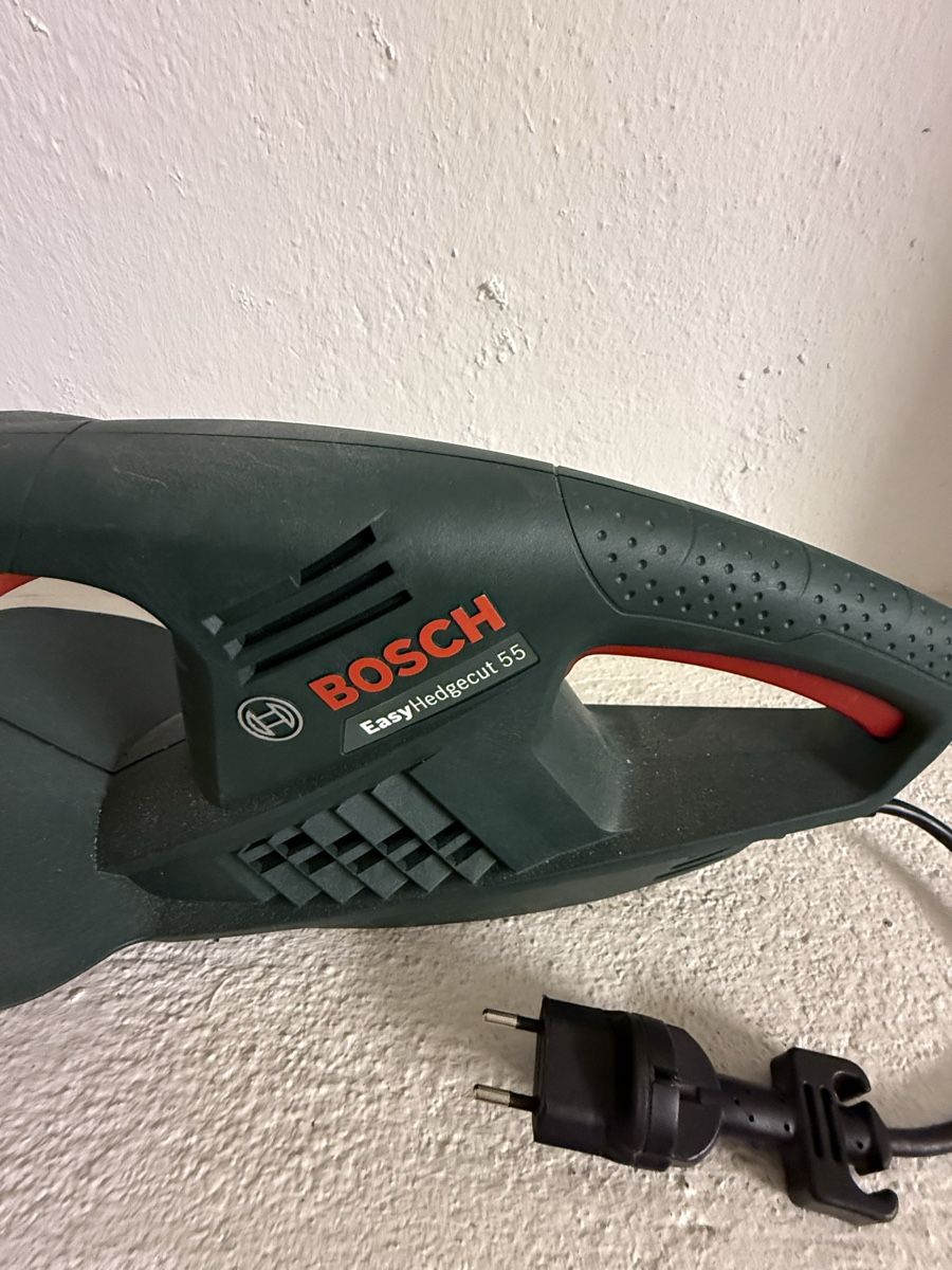 Busch Toutes les machines: Bosch Heckenschere 55cm – D'occasion à Zürich par Hansi_Winter 1