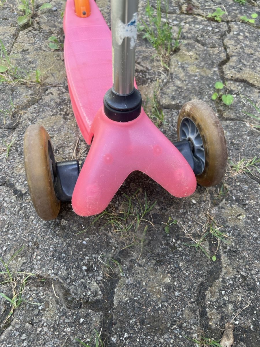 Micro Kickboard: Micro Mini Scooter, drei Räder – Usato da Wallisellen venduto da sarinavs 3