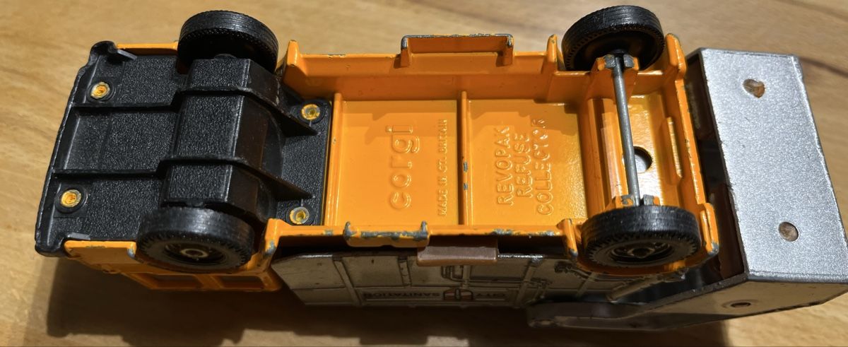 Spielzeuge: Corgi Toys Autos – Gebraucht aus Schaffhausen von Steina_Da 7