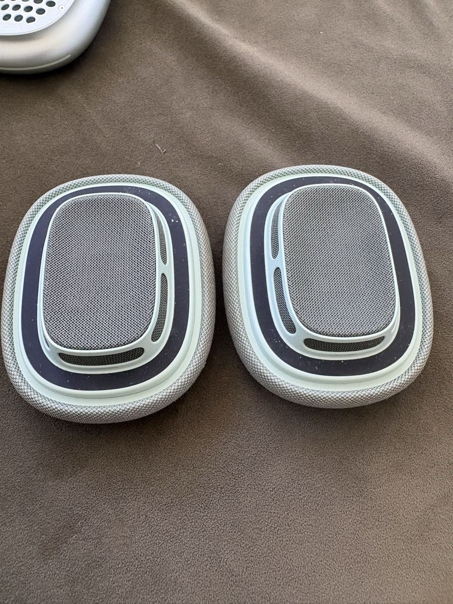 Apple Casques audio: airpods max generation 1 – D'occasion à Luzern par Patrizia.Baumann 4