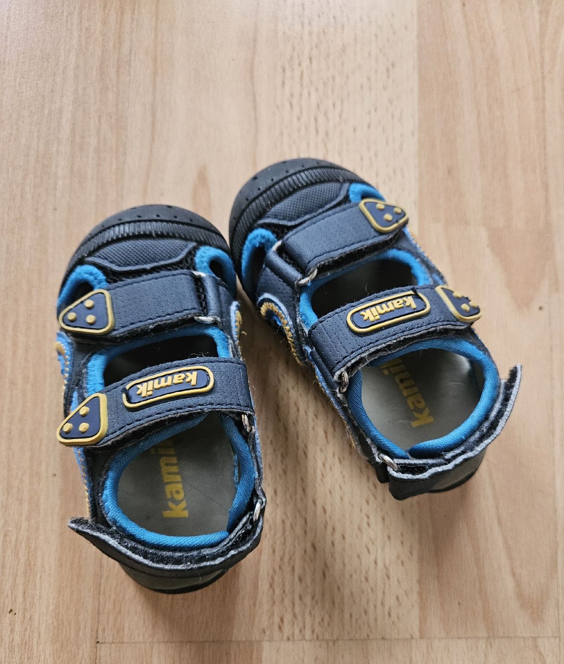 Kamik Schuhe für Jungen: Sandalen Gr. 21/22 – Neu (gemäss Beschreibung) aus Zürich von Kris8050 8