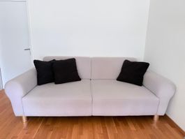 Bequemes & geräumiges 2-Sitzer Sofa - inkl. 3 Kissen GRATIS⁠