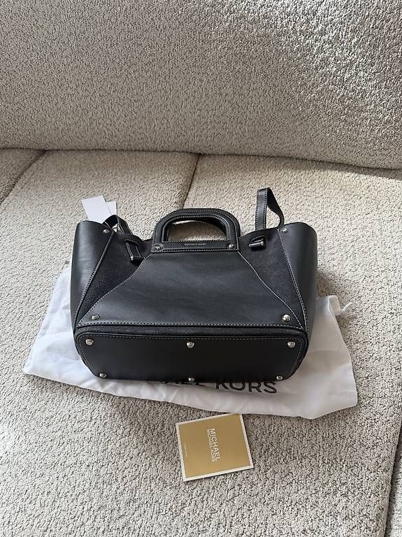 Michael Kors Borse da donna: Michael Kors Tasche Clara – Usato da Dietikon venduto da Prelovedpearls 4