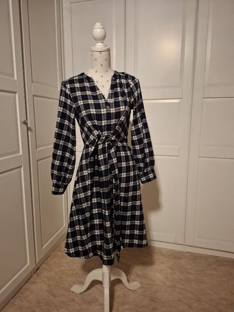 Mint&Berry Kleid im 50s Look Gr.M neuwertig