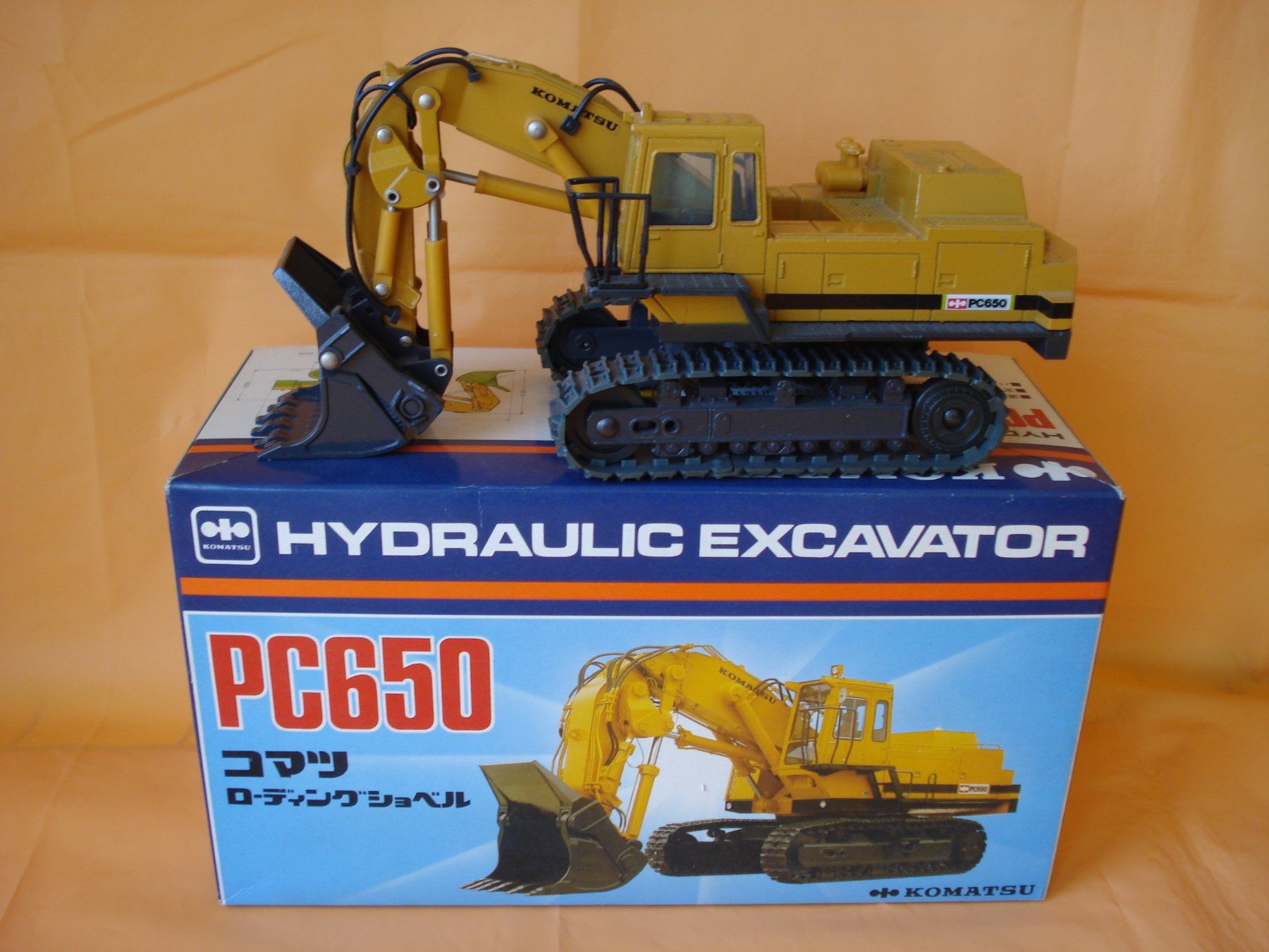 Kit di modellismo & Modellini statici: KOMATSU PC 650 Raupenbagger – Nuovo (secondo la descrizione) da Mitlödi venduto da worker04