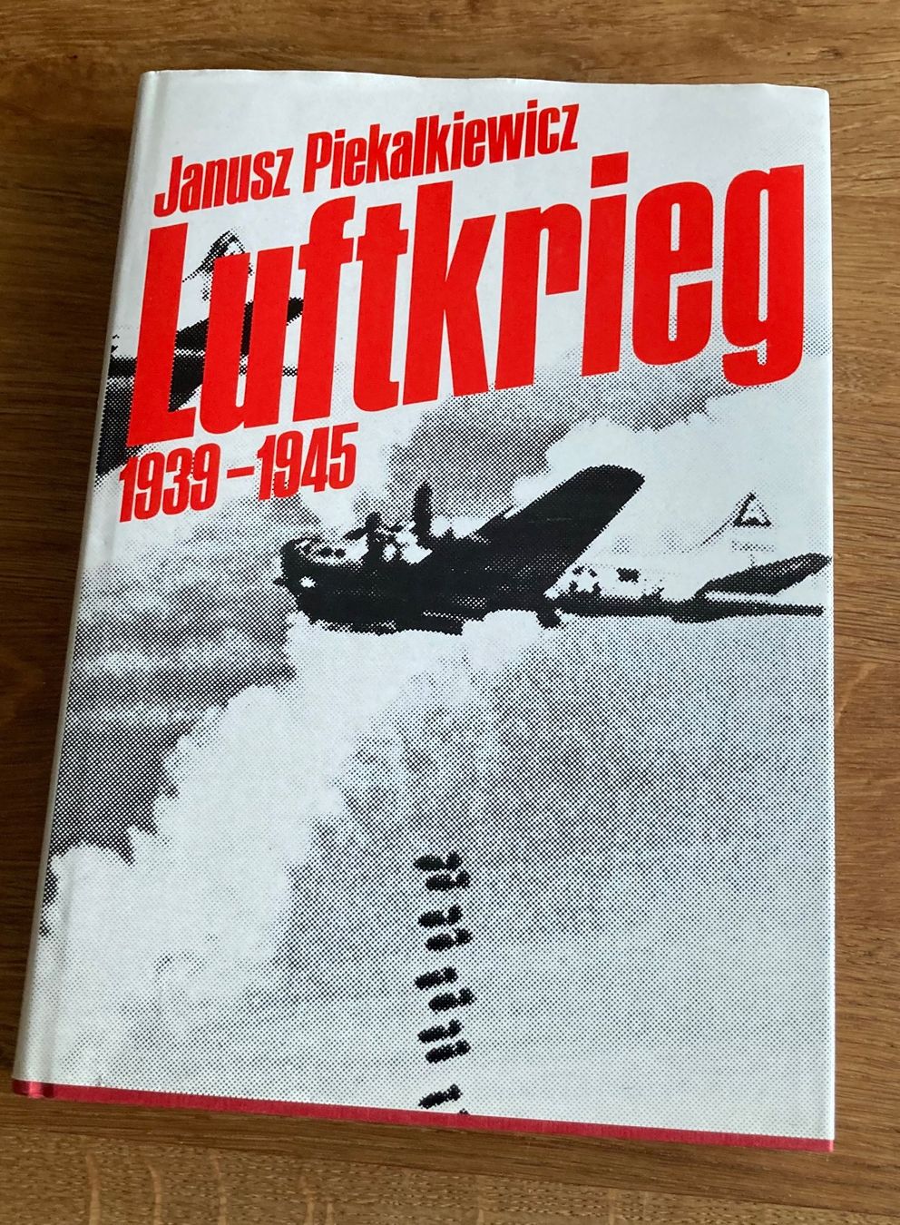 Libri: Buch Flugzeuge - Luftkrieg 1939 - 1945 – Usato da Thun venduto da Alpen69