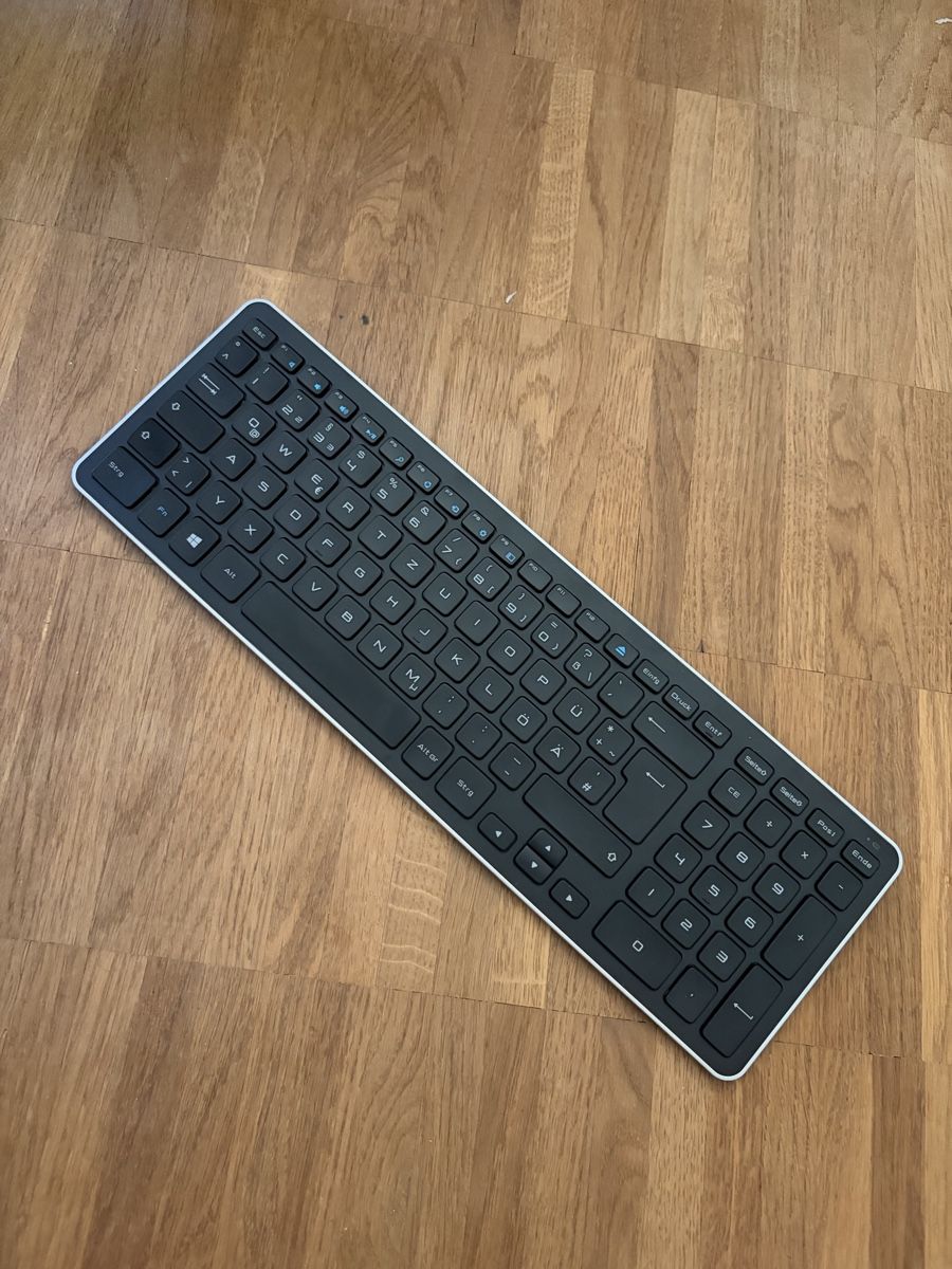 Dell Tastiere: Dell KM714 Wireless keyboard & mouse + Dell WR221 receiver – Usato da Zürich venduto da Carlo_B 1