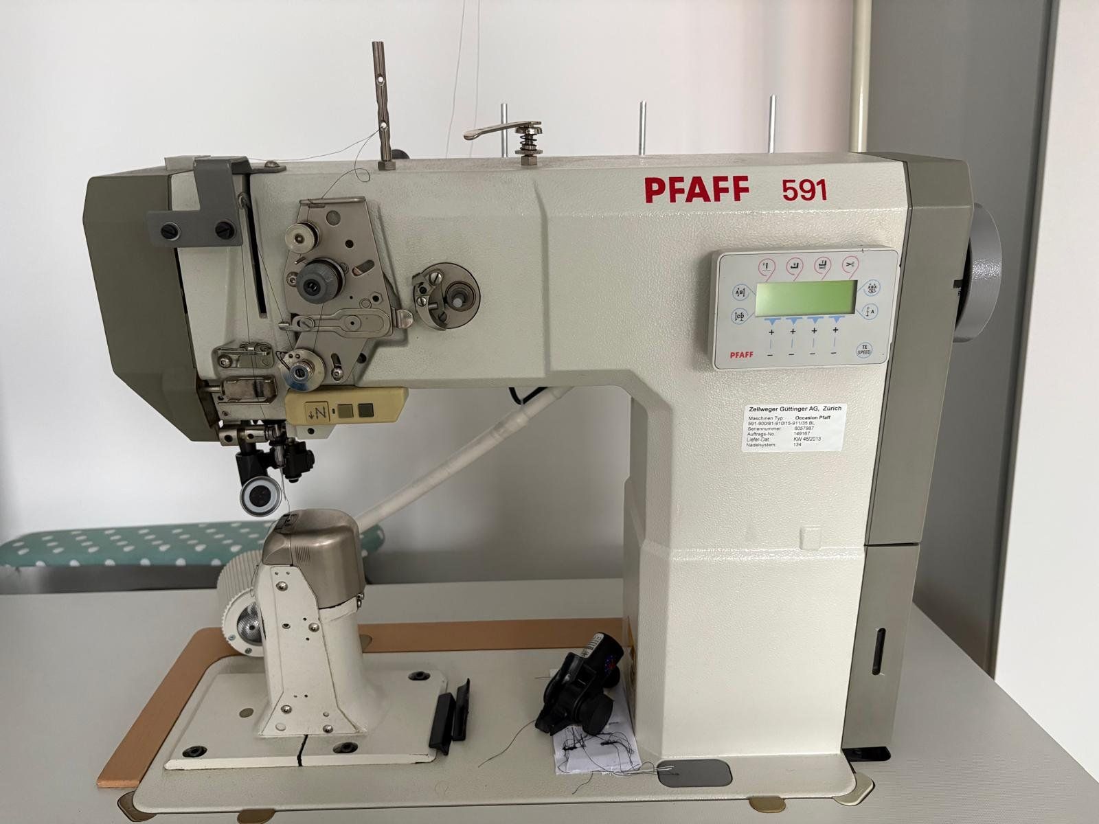 Pfaff Nähmaschinen: PFAFF 591 Nähmaschine – Gebraucht aus Gampel von topper 1