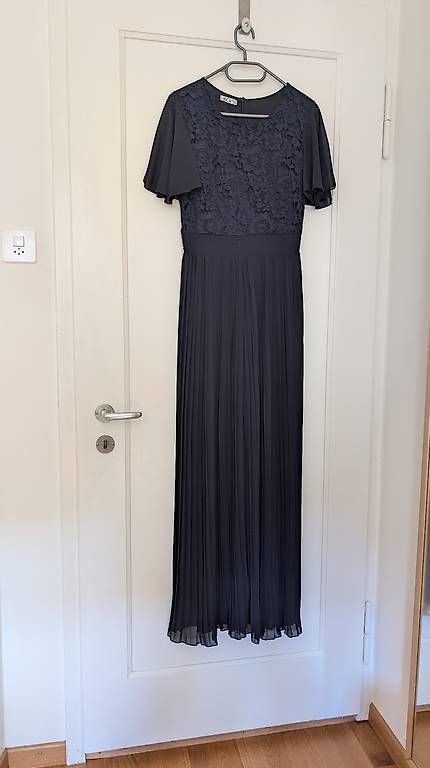 Vestiti: Abendkleid im Hosen Style – Usato da Uetikon am See venduto da sal_jrs2