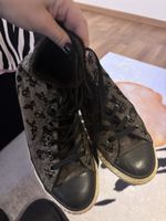 Converses rembourrées