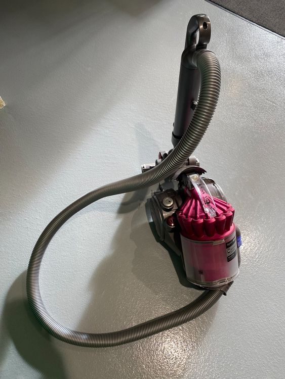 Dyson DC32 Animalpro Staubsauger (Gebraucht) in Grüt (Gossau ZH) für ...